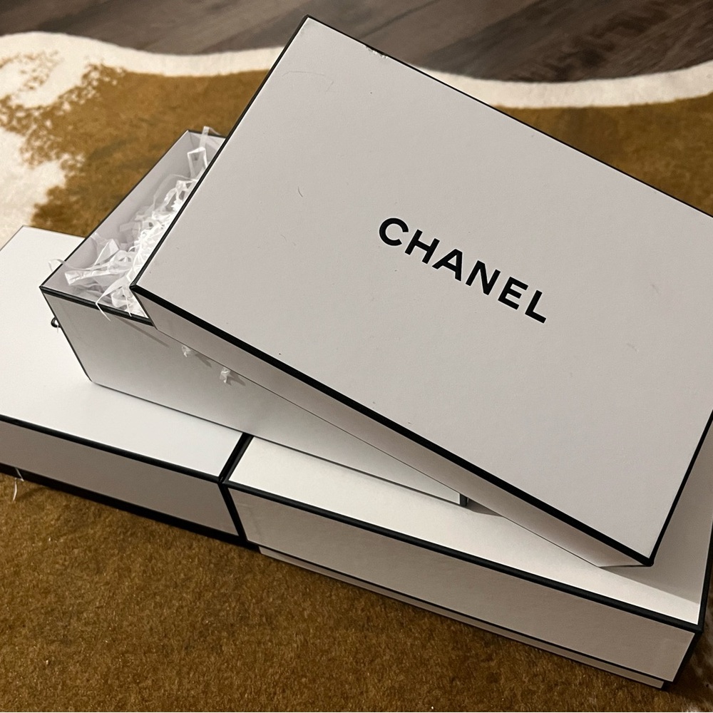 Chanel White Gift Box